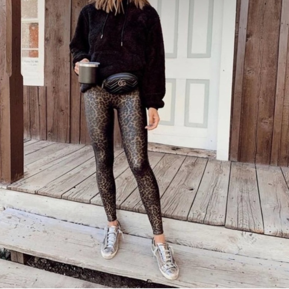 SPANX Women’s size M Leopard Print Leggings - Picture 1 of 6